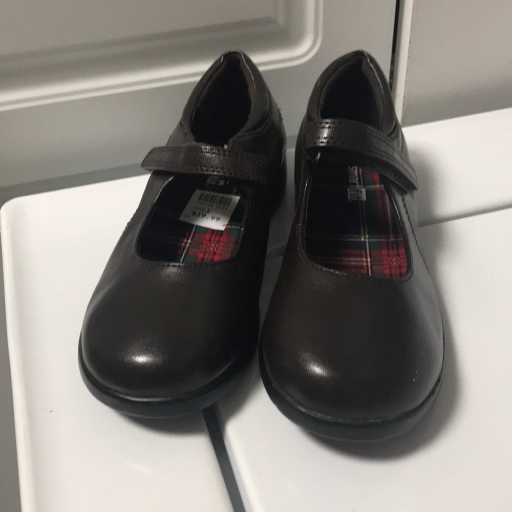 Brown Mary Jane flats size 1 for little girls